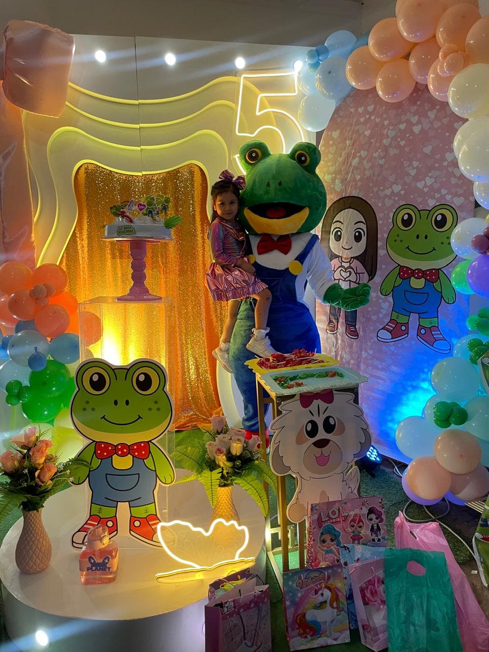 Fondo con deración de René